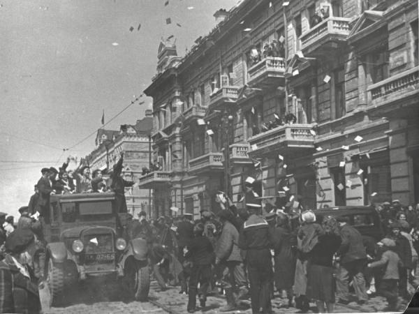 «Конец войне». Как Приморье встретило 9 мая 1945 года