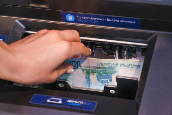 В мае продолжил расти интерес к депозитам